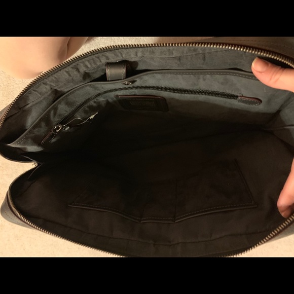 In like new condition Authentic Coach laptop bag - Picture 4 of 5